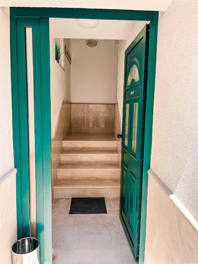 Central Apartments Bol Bol