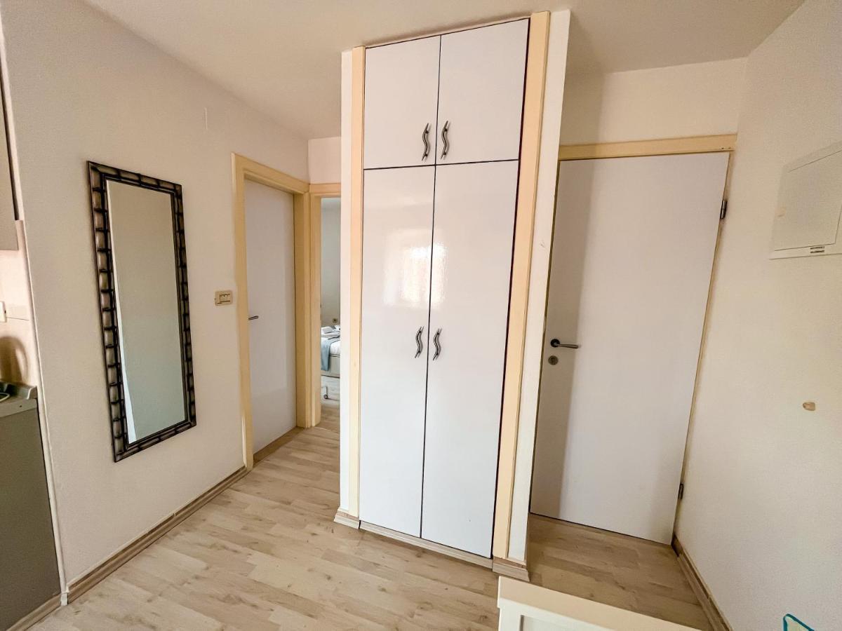 Central Apartments Bol * Bol
